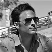 Architetto impartisce lezioni di Disegno Tecnico